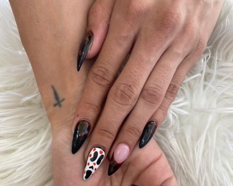 Photo of Divas Nails