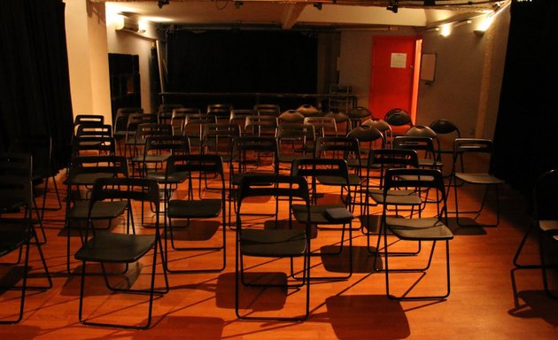 Foto de LA CASONA, Formación Teatral. Ciclo Formativo Grado Superior en Técnicas de actuación