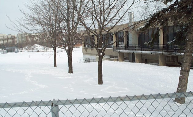 Photo of North Bridlewood Junior Public School