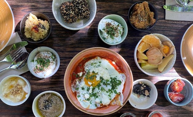 Foto von HUMMEL | Levantinische Küche - Mezze - Hummus - After Business - Frühstück - Graz