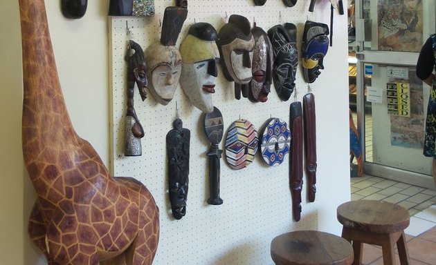 Photo of R.J. Naran african art & jewellery