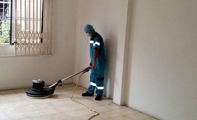 Foto de Compañia de Limpieza y Mantenimientos Superlimpiones del Ecuador