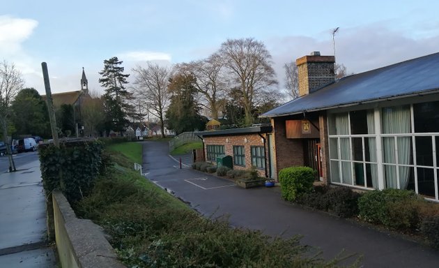 Photo of St Peter's Primary School, South Croydon