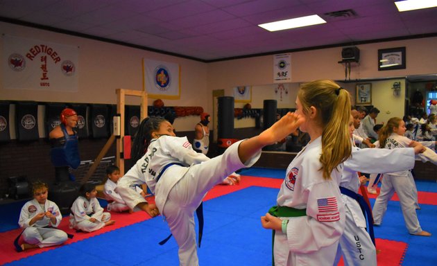 Photo of USTC's Red Tiger Taekwon-do