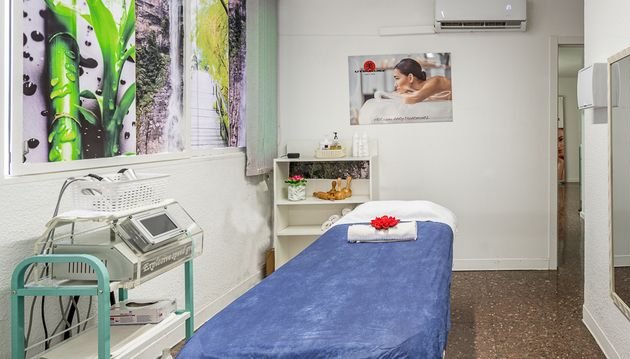 Foto de Centro de Masajes Terapéuticos en Valencia - QUIRO - OSTEO