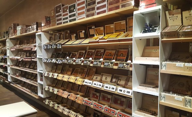 Photo of Smoker's Zone