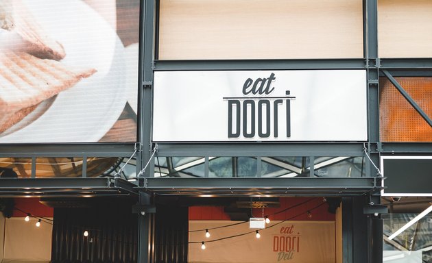 Foto von eatDOORI Deli - Curry Bowls & Indian Street Food