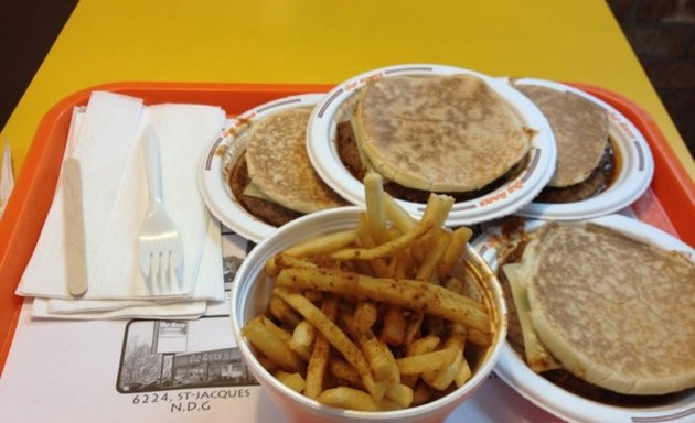 Photo of Dic Ann's Hamburgers Vimont