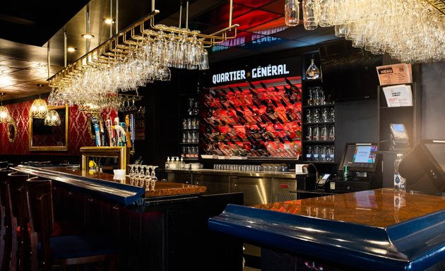 Photo of Quartier Général - Bar Spectacle - Wine Cocktails - Terrasse