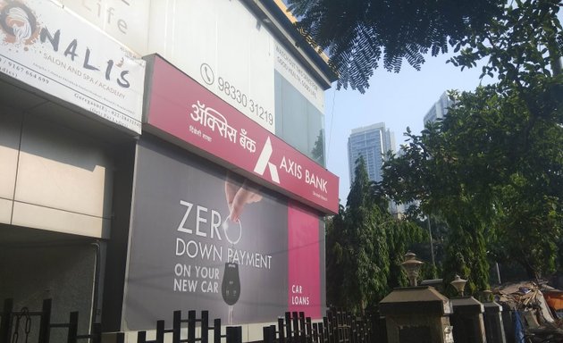 Photo of Axis Bank