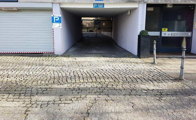 Foto von ampido Parkplatz Kudamm