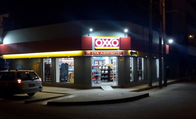 Foto de OXXO Villa