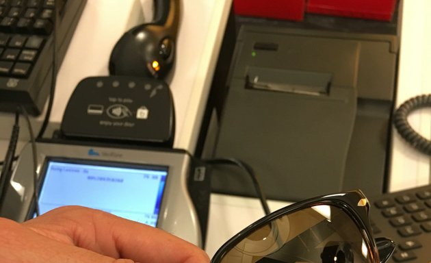 Photo of Sunglass Hut