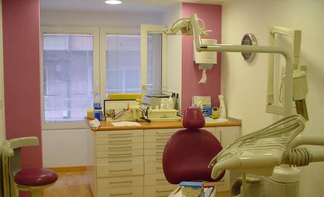 Foto de clinica dental Dra. María Dolores Gutiérrez Miñana