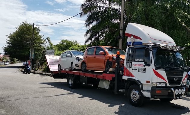 Photo of ckw Heng lee Towing Services