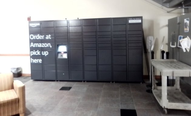 Photo of Amazon Hub Locker - Assumption