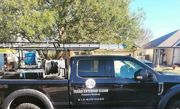 Photo of Texas Exterior Clean