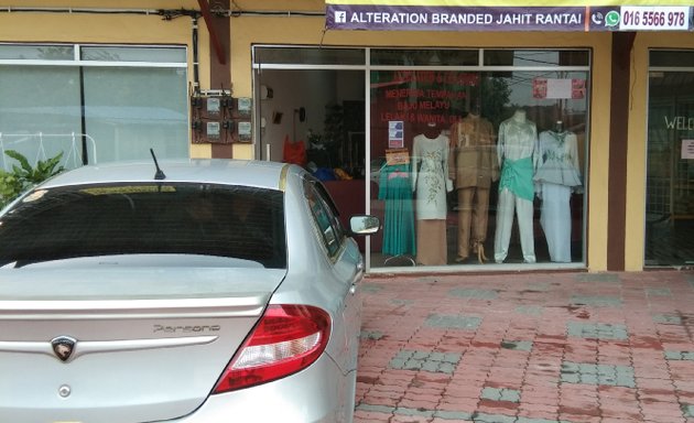 Photo of Alteration Branded Jahit Rantai