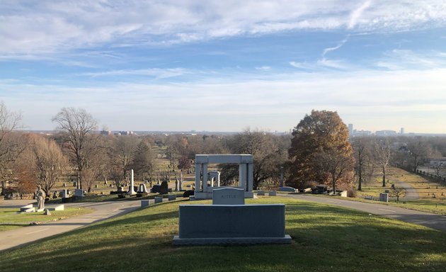 Photo of Crown Hill National Cemetery
