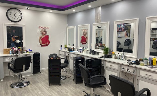 Photo of Yahi Dominican Beauty Salon