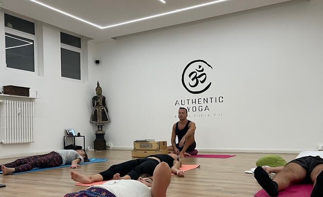 foto Authentic Yoga Milano