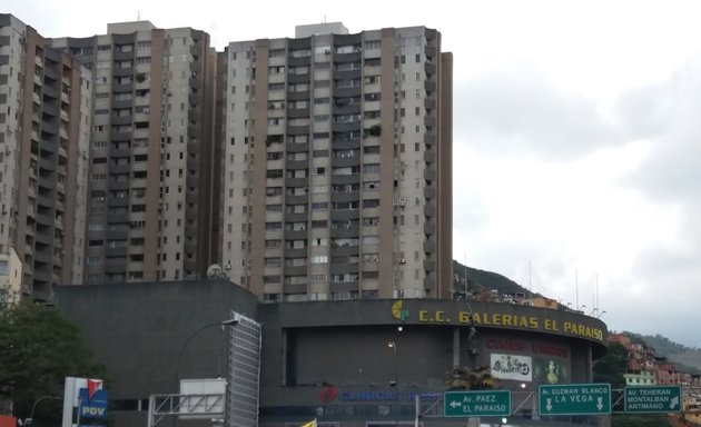 Foto de Estación de servicio PDV Lago Expresa Paraíso