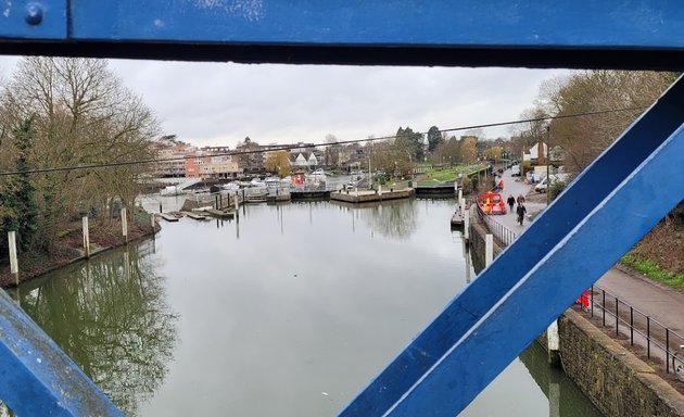 Photo of Teddington Lock Jumps