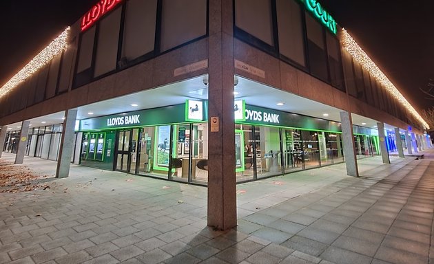 Photo of Lloyds Bank