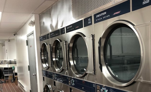 Photo of Superstar laundromat