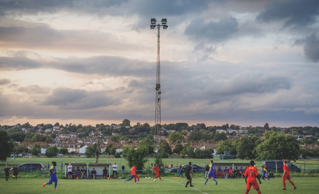 Photo of Raynes Park Vale FC