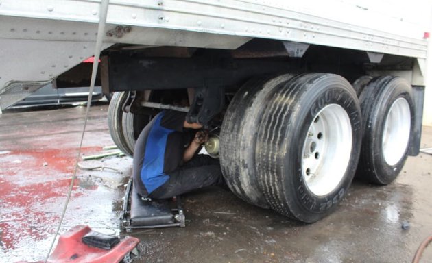 Photo of Specialized Truck Repair