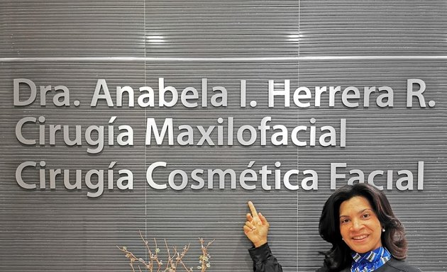 Foto de Centro Quirúrgico Facial - Cirugía Maxilofacial Panamá