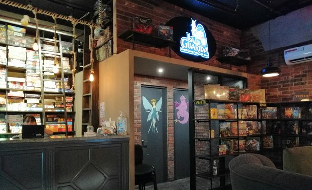 Foto de La Guarida - Board Game Cafe & Store