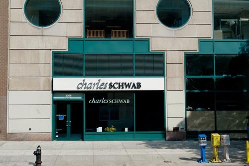 Photo of Charles Schwab