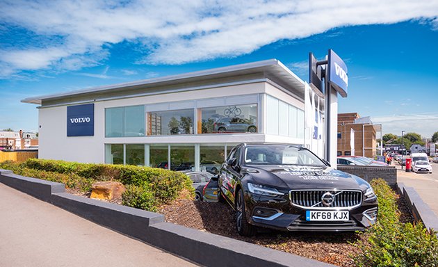 Photo of Endeavour Volvo Cars - West London