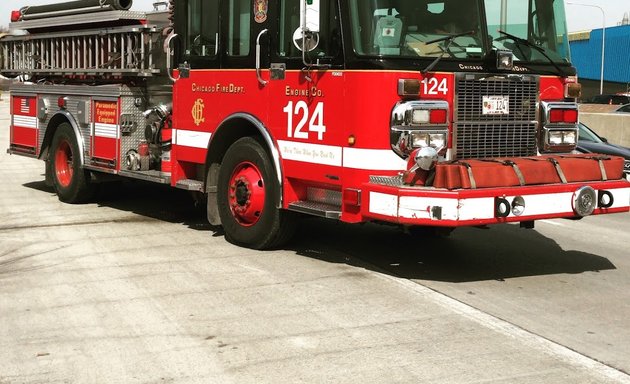 Photo of Chicago Fire Department Engine 124 Truck 38