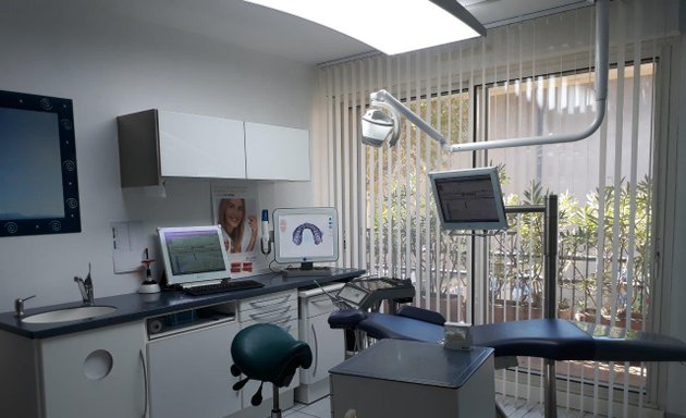 Photo de Dr. Sylvie Farré Orthodontiste Aix-en-provence