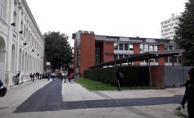 Photo de Collège Amiral Lejeune
