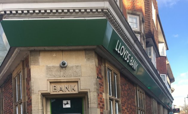 Photo of ATM (Lloyds Bank)