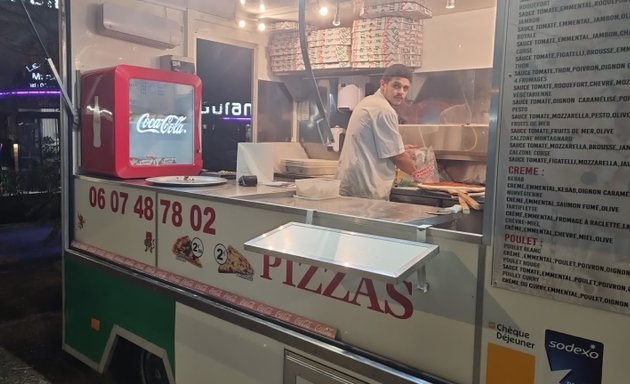 Photo de Camion pizza la royale