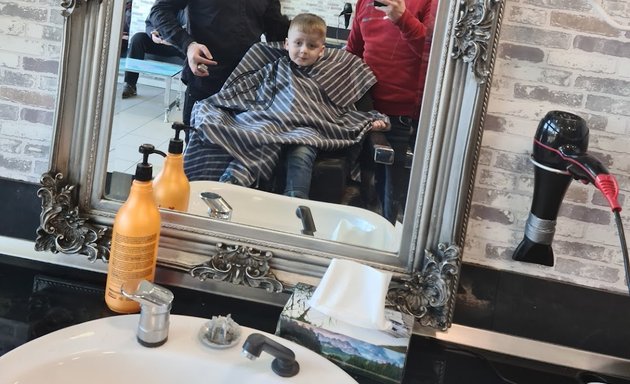 Foto von La Bella Friseur/Barber