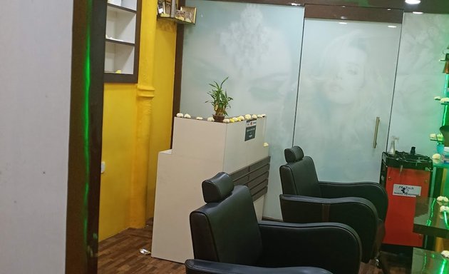 Photo of Suraj Hairstudio salon