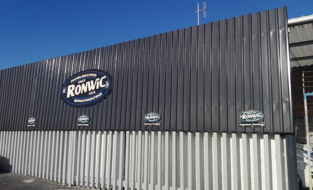 Photo of Ronwic Panelbeaters - Factory Approved