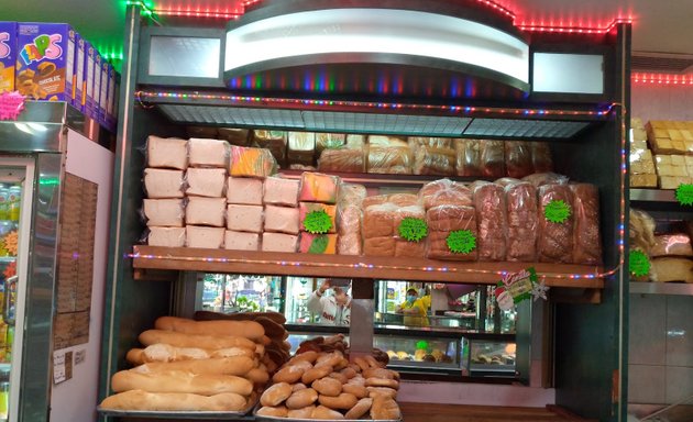 Foto de Panadería Y Pastelería Los Laureles C. A.