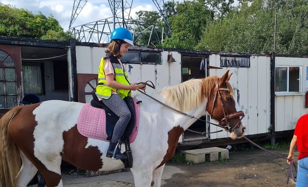 Photo of Lower Morden Equestrian Centre