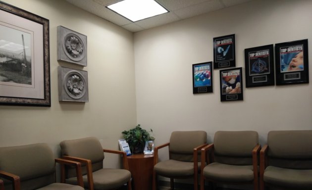 Photo of Robert H Turchin & Associates: Turchin Robert DDS