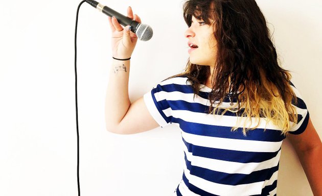 Photo of Singing Lessons Bristol • Eliza Fyfe