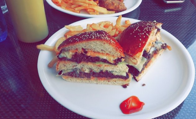 Photo of Celavie Chicken & Burger | Bole Sheger | ሴላቪ ዶሮ & በርገር | ቦሌ ሸገር