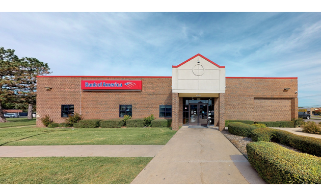 Photo of Bank of America (with Drive-thru services)