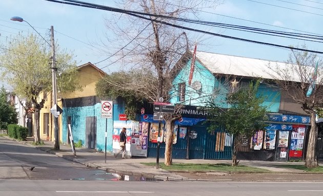 Foto de Juanito, Reparadora de Calzados